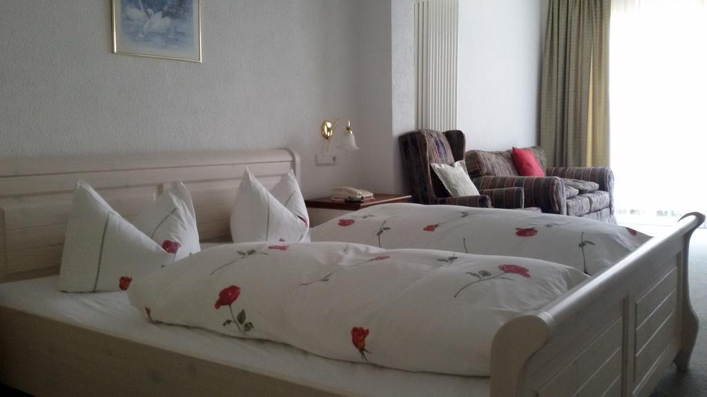 Hotel Schlossgarten Gladenbach Room photo